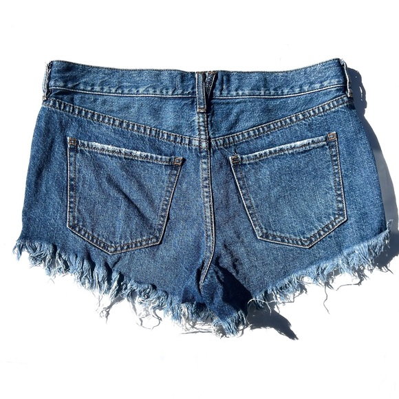 Free People We the Free Cayman Blue Denim Loving Good Vibrations Cutoff Shorts - Picture 6 of 8